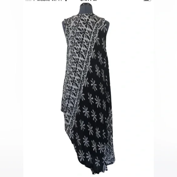 Vintage Black and White Beach Coverup Funky Pattern Maxi Dress Asymmetrical Hem - Picture 3 of 11